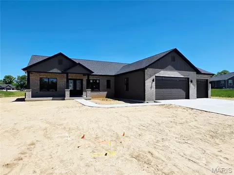 3719 Thicket Dr, Shiloh, IL 62221