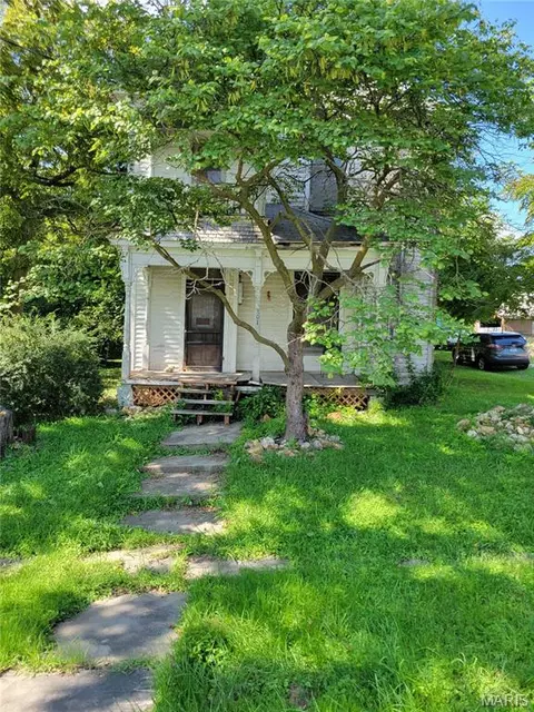 301 Main St, Middletown, MO 63359