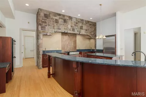 Kitchen - 12 Clearlake Dr, Centralia, IL 62801 photo 2 of 5