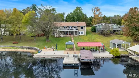 440 Lake Shore Dr, Saint Clair, MO 63077
