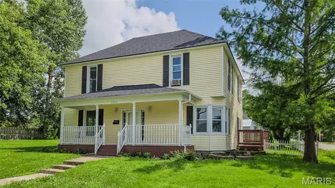 1302 E Pierce St, Kirksville, MO 63501