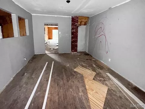 801 E College St, Independence, MO 64050 photo 6