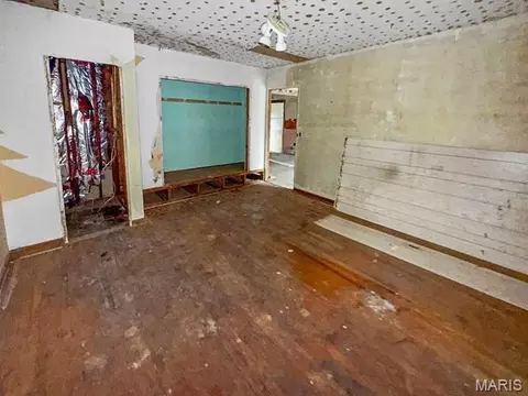 801 E College St, Independence, MO 64050 photo 5