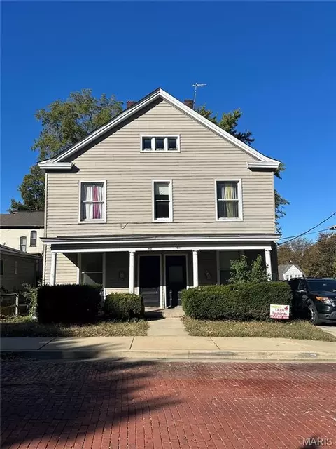 612 Mechanic St, Alton, IL 62002