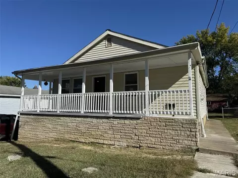 333 Rauhut Ave, Saint Louis, MO 63125