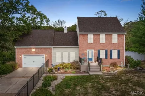 738 Huntington Woods Dr, Sullivan, MO 63080
