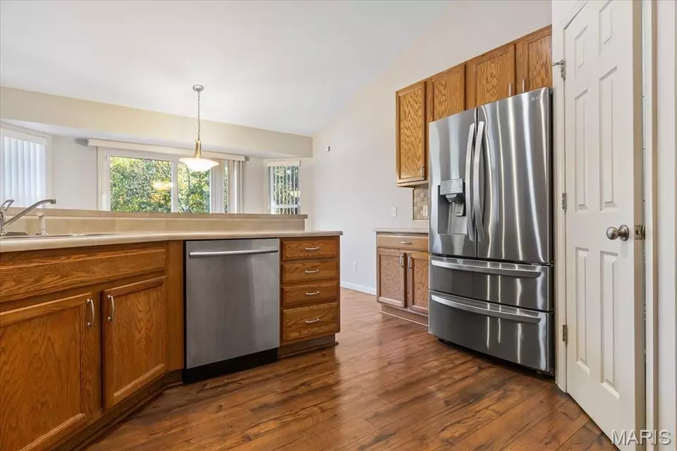 Kitchen - 519 Sceptre Rd, Wentzville, MO 63385 photo 2 of 3