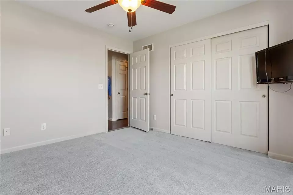Bedroom - 519 Sceptre Rd, Wentzville, MO 63385 photo 3 of 8
