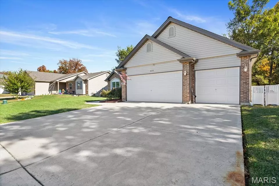 Other - 519 Sceptre Rd, Wentzville, MO 63385 photo 1 of 17
