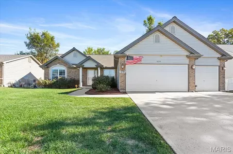 Exterior - 519 Sceptre Rd, Wentzville, MO 63385 photo 1 of 6