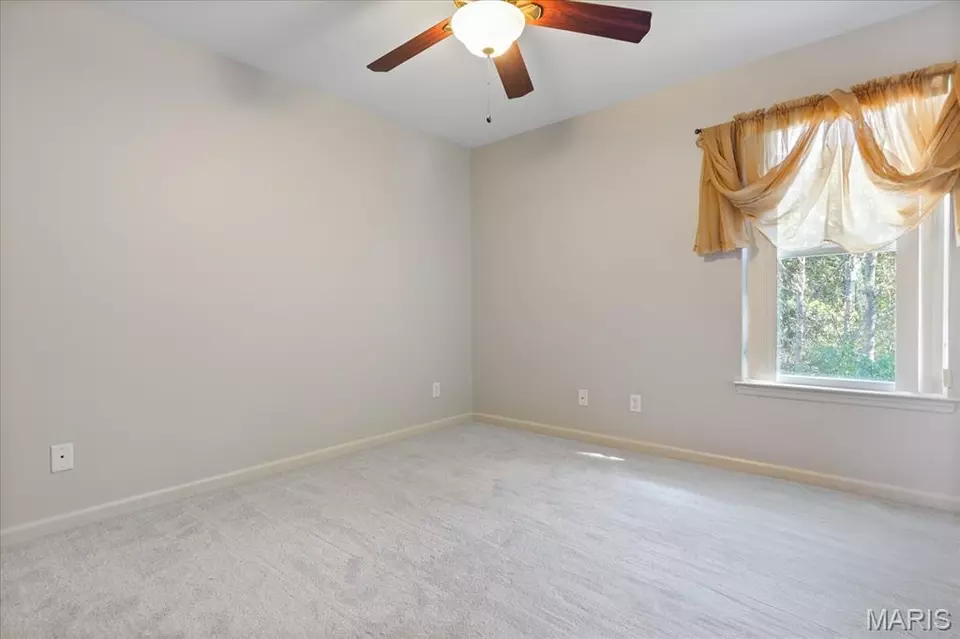 Bedroom - 519 Sceptre Rd, Wentzville, MO 63385 photo 5 of 8