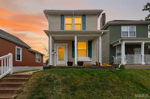 6452 Southwest Ave, Saint Louis, MO 63139