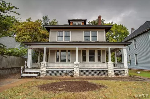 524 E 7th St, Alton, IL 62002