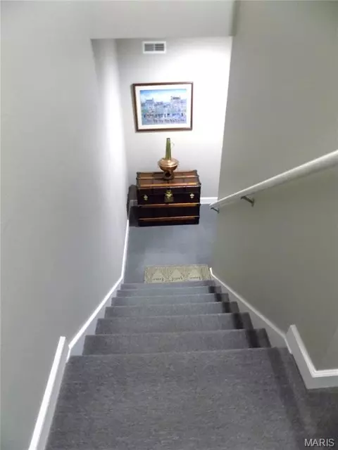 Entry Way - 1011 Carriage Ln, Rolla, MO 65401 photo 9 of 10