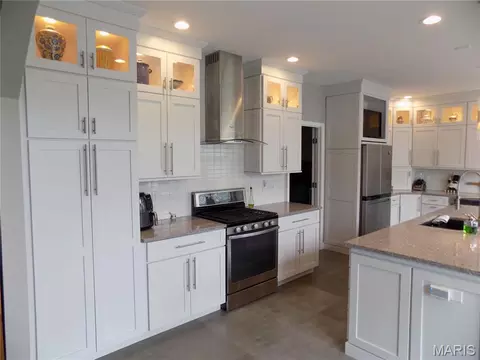 Kitchen - 1011 Carriage Ln, Rolla, MO 65401 photo 1 of 10
