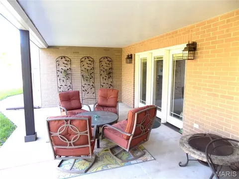 Exterior - 1011 Carriage Ln, Rolla, MO 65401 photo 8 of 23