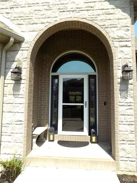 Entry Way - 1011 Carriage Ln, Rolla, MO 65401 photo 1 of 10