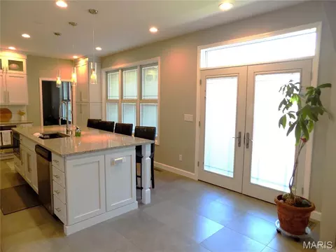 Kitchen - 1011 Carriage Ln, Rolla, MO 65401 photo 5 of 10