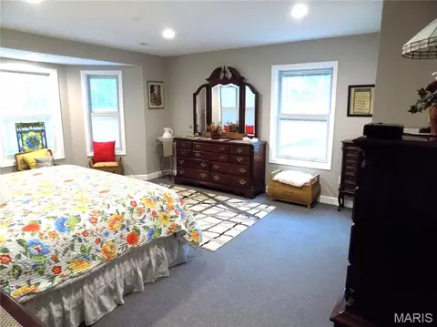 Bedroom - 1011 Carriage Ln, Rolla, MO 65401 photo 8 of 11