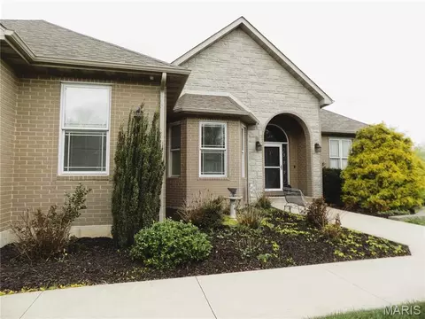 Exterior - 1011 Carriage Ln, Rolla, MO 65401 photo 5 of 23