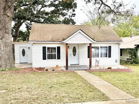 7 N Warfel St, Salem, MO 65560