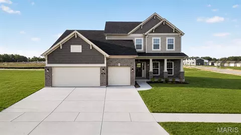 125 Sterling Dr, Lake Saint Louis, MO 63367