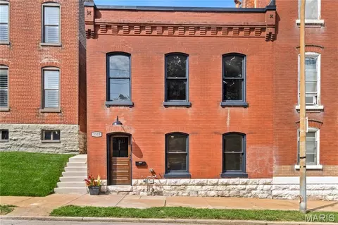 3503 Wisconsin Ave, Saint Louis, MO 63118