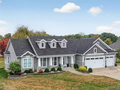 537 Oakbluff Ct, Troy, MO 63379