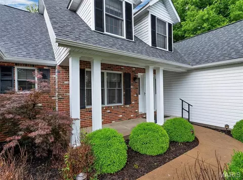 Exterior - 413 Alborado Dr, Washington, MO 63090 photo 2 of 8