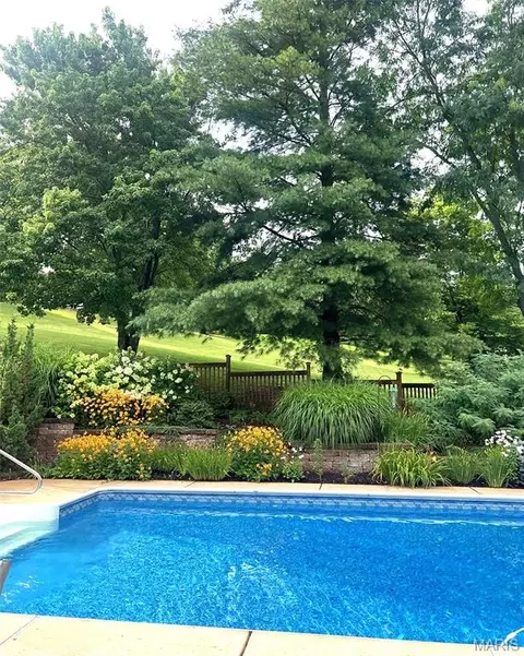 Exterior - 413 Alborado Dr, Washington, MO 63090 photo 6 of 8