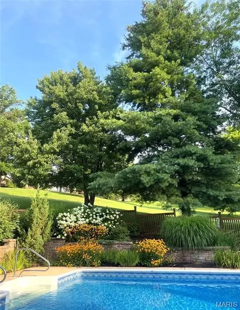 Exterior - 413 Alborado Dr, Washington, MO 63090 photo 5 of 8