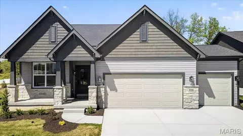 236 Randlin Dr, O'fallon, MO 63367