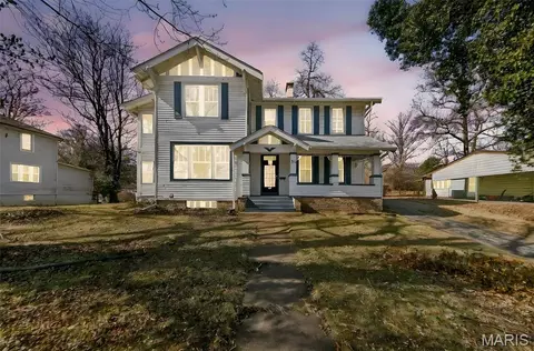 11 Miller Pl, Saint Louis, MO 63135