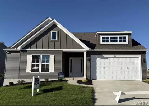 207 Kreder Ln, Saint Charles, MO 63304