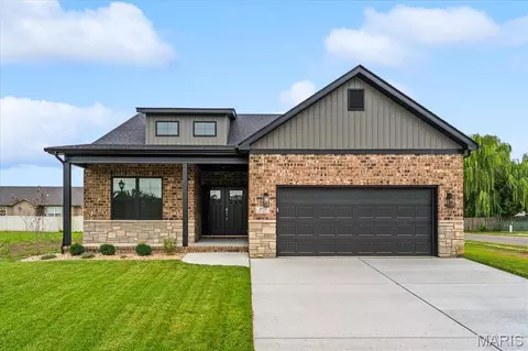 4157 Timber Brook Ct, Swansea, IL 62226