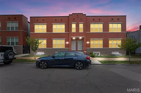 3315 Park Ave, Saint Louis, MO 63104