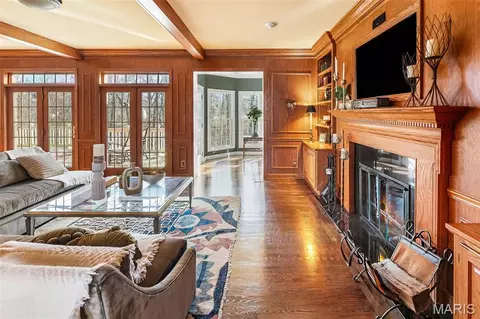 Living - 115 Cobblestone Hills Rd, O'fallon, IL 62269 photo 1 of 6