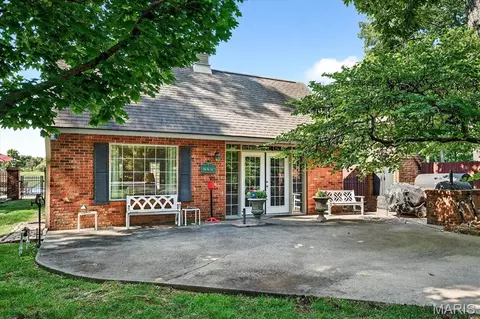 Exterior - 115 Cobblestone Hills Rd, O'fallon, IL 62269 photo 15 of 19
