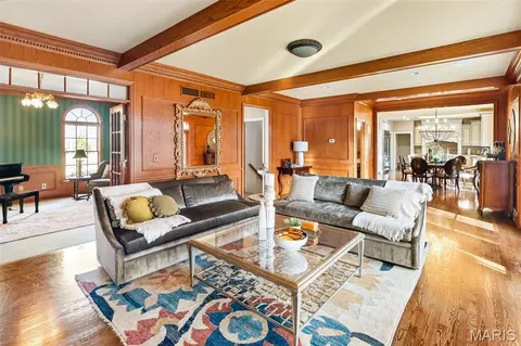 Living - 115 Cobblestone Hills Rd, O'fallon, IL 62269 photo 3 of 6