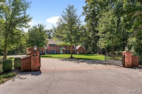 Exterior - 115 Cobblestone Hills Rd, O'fallon, IL 62269 photo 2 of 19