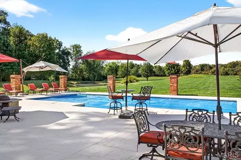 Exterior - 115 Cobblestone Hills Rd, O'fallon, IL 62269 photo 4 of 19