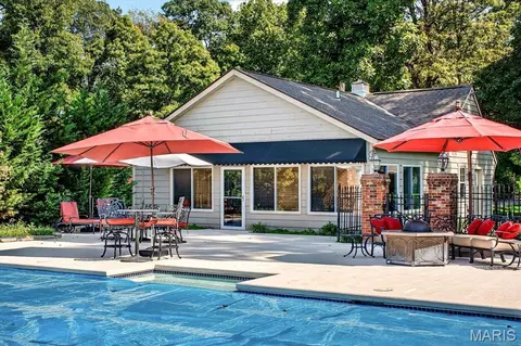 Exterior - 115 Cobblestone Hills Rd, O'fallon, IL 62269 photo 16 of 19