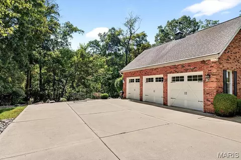 Exterior - 115 Cobblestone Hills Rd, O'fallon, IL 62269 photo 9 of 19