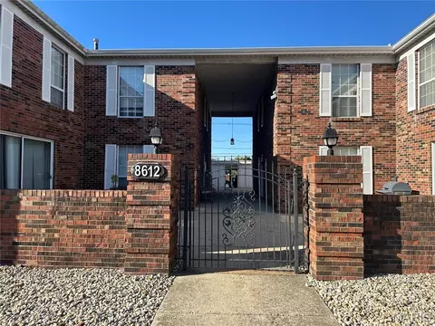 8612 W Main St, Belleville, IL 62223
