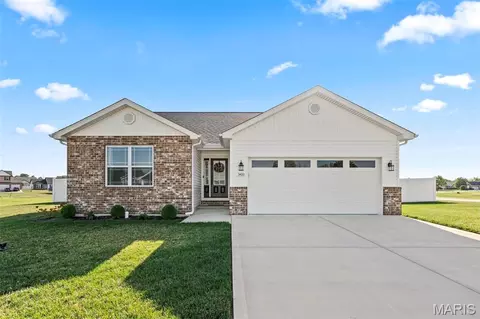 3400 Barton Dr, Shiloh, IL 62221