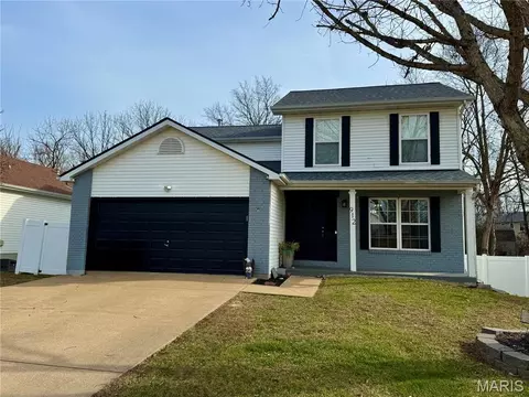 912 Parc Central Dr, Festus, MO 63028