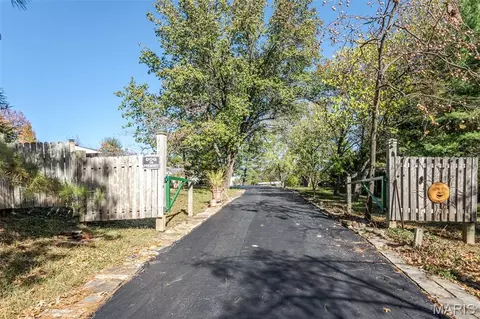 Exterior - 347 Roller Rd, Saint Clair, MO 63077 photo 8 of 12