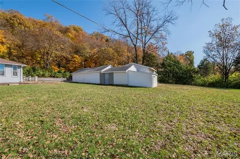 Exterior - 7000 Twin River Rd, Eureka, MO 63025 photo 6 of 14