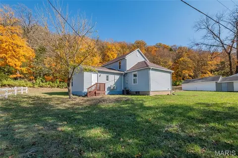Exterior - 7000 Twin River Rd, Eureka, MO 63025 photo 4 of 14