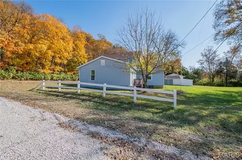 Exterior - 7000 Twin River Rd, Eureka, MO 63025 photo 3 of 14
